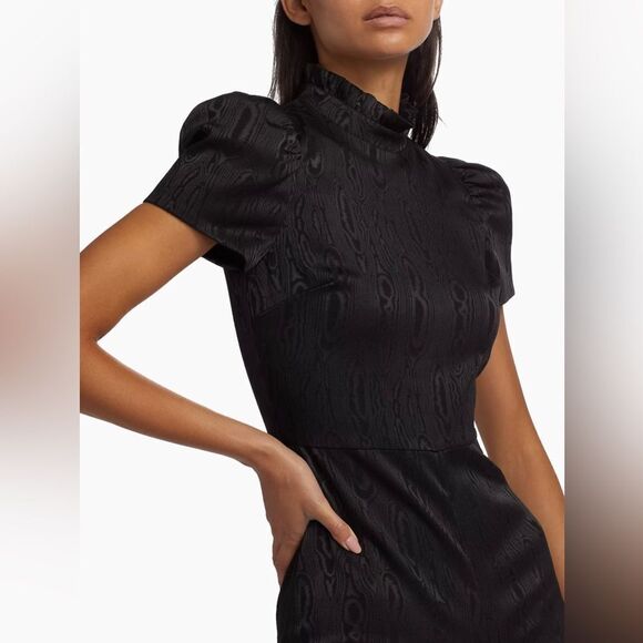 Alice + Olivia  Jorah Short-Sleeve Jumpsuit size 12 - Picture 4 of 16